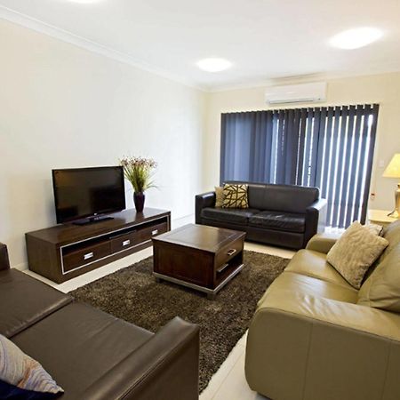 Astina Serviced Apartments - Central Penrith Eksteriør billede