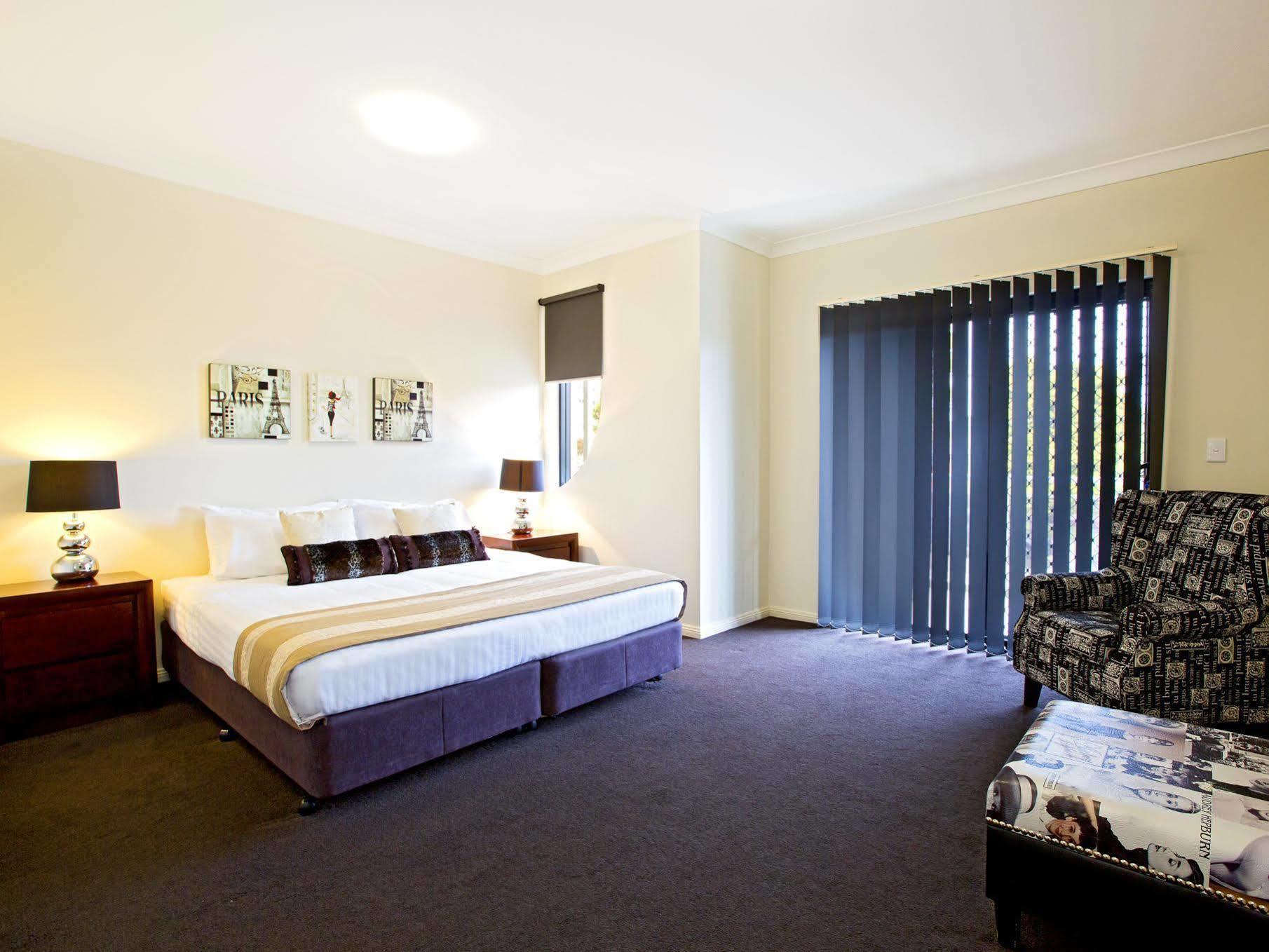 Astina Serviced Apartments - Central Penrith Eksteriør billede