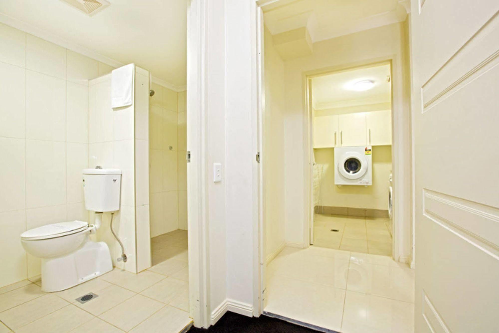 Astina Serviced Apartments - Central Penrith Eksteriør billede