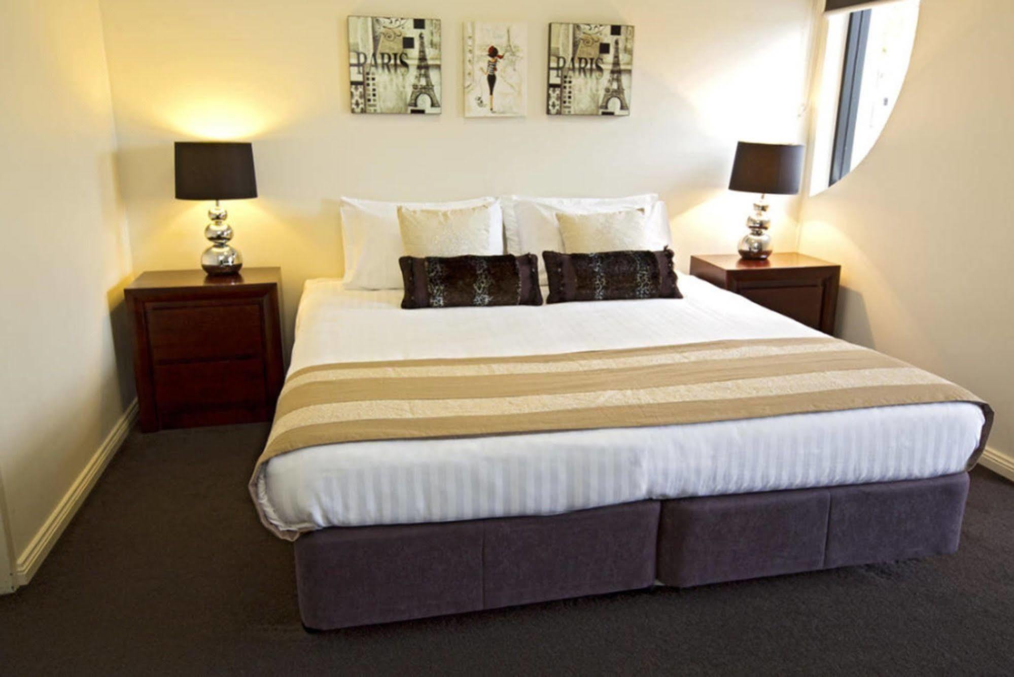 Astina Serviced Apartments - Central Penrith Eksteriør billede