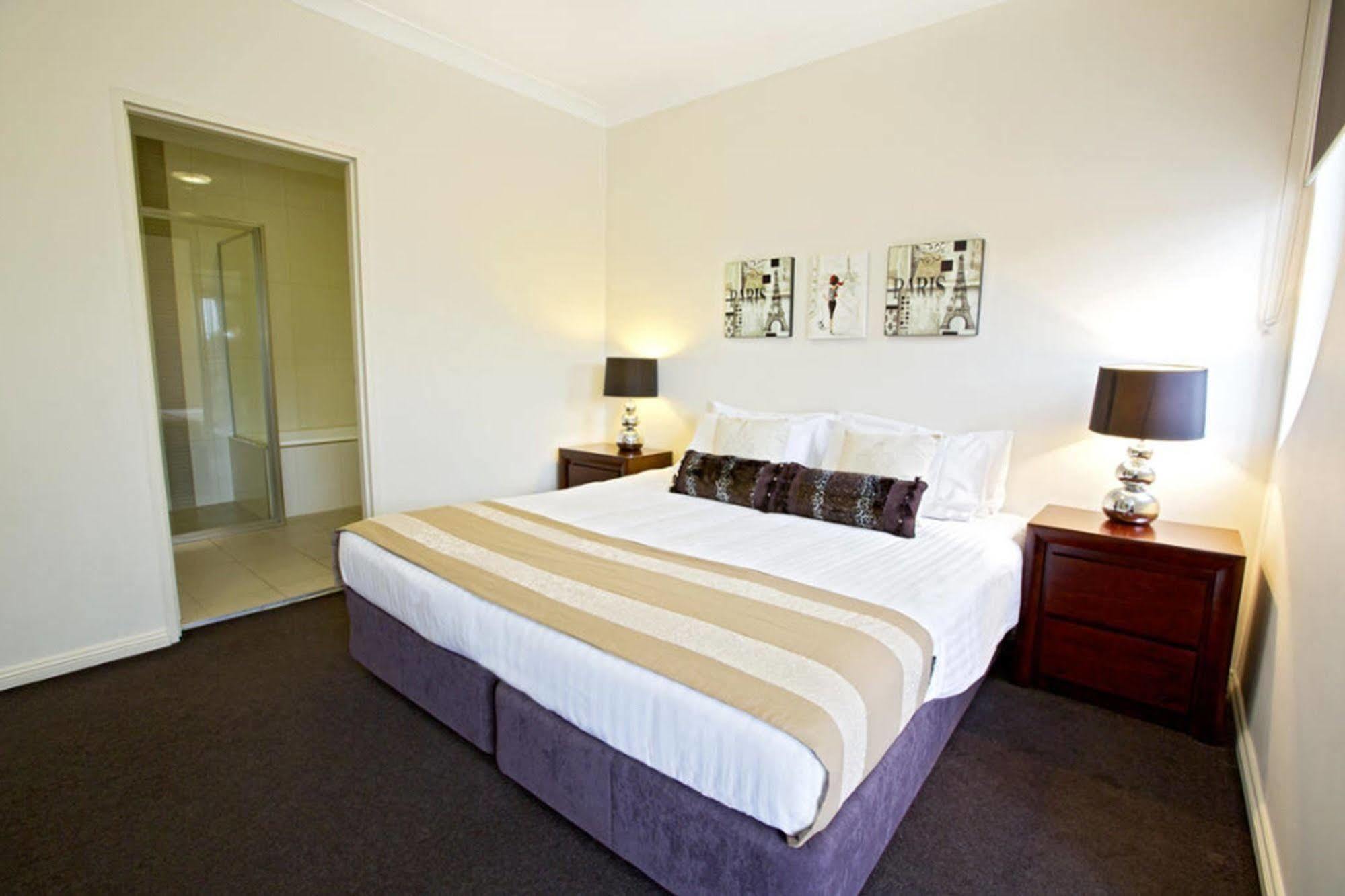 Astina Serviced Apartments - Central Penrith Eksteriør billede